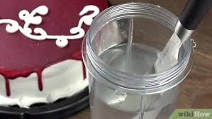 Kuchen , the german word for cake, is used in other languages as the name for several different types of most kuchen have eggs, flour and sugar as common ingredients while also, but not always. Einen Runden Kuchen Schneiden Wikihow