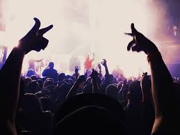 John boynton priestley was born in a suburb of bradford, england. Juicy J Kicks Off His Rubba Band Business Tour And It S Exactly What You D Expect Phx Sux