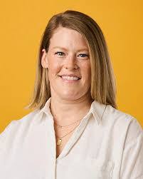 Shelley Dotson's Instagram, Twitter & Facebook