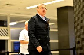 Timão em Apuros! Corinthians Considera Empréstimo de R$ 100 Milhões Urgente!