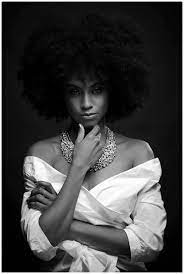 So gelingen die besten bilder! Sebastian Weidenbach Photography Schwarz Weiss Fotografie Von Menschen Und Musiker Auf Der Buhne Oder Als Schwarz Weiss Portrait Weisse Fotografie Schwarz Weiss