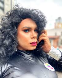 Gracias infinitas @odetteswan.queen 😍 por habernos permitido disfrutar de  tu show y demostrar que en la diversidad est ala belleza 📸 una memoria  fotografica de tu paso por nuestras instalaciones 🏳️‍🌈 Desde