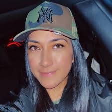 Amazon.com: Japanese Design 2.1Qt (2L) Design Rice Washer Strainer  Colanders for Cleaning Vegetable, Fruit, Pasta (Small, Green): Home &  Kitchen