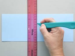 A couple different ways to score card stock. Learn How To Score Paper 5 Ways On The Craftsy Blog Craftsy