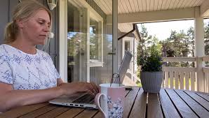 För att kunna bli ledamot måste man ha rösträtt och vara nominerad av ett politiskt parti. Linda Stahl Forfattare Home Facebook