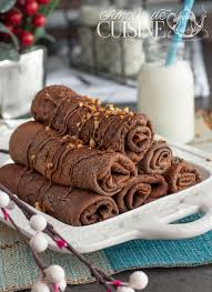 Crepes Roulees Au Nutella Et Pralin Amour De Cuisine Recette En 2020 Nutella Fait Maison Nutella Roule Au Nutella