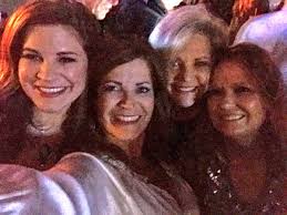 Kim McDavid (@kimmcdavid)