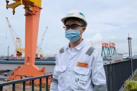 Sembcorp marine (smm) is a pure play in the offshore & marine sector. As Industry Pivots Marine Engineer Retrained To Take On New Role Nestia