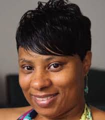 Tara Thole's Instagram, Twitter & Facebook