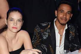 She first appeared in the sports illustrated swimsuit issue in 2016. Lewis Hamilton Datet Bieber Ex Barbara Palvin Gala De