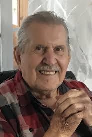 Danielle Favreau's Instagram, Twitter & Facebook