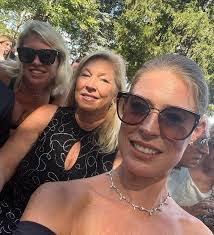 Deborah Blayney's Instagram, Twitter & Facebook