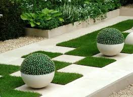 Anda dapat menjadikan lahan samping rumah yang sempit diubah menjadi sebuah taman yang indah yang dapat terhubung hingga ke depan rumah. Desain Taman Depan Belakang Dan Samping Rumah Minimalis Desain Interior Rumah