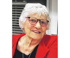 Dolores Collins's Instagram, Twitter & Facebook