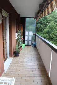 A073 questo ampio bilocale si posta al 4° piano con ascensore ed è composto da ingresso, soggiorno, cucina, 2 camere da letto matrimoniali, bagno finestrato, ripostiglio, balcone e soffitta. Appartamenti Cinque O Piu Locali In Vendita A Bolzano Cambiocasa It