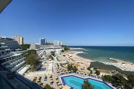 Turistii beneficiaza de 2 sezlonguri gratuite si o umbrela! Impresii De La Phoenicia Blue View Resort RenaÈterea Celebrului Complex Din Olimp Amsandu Ro