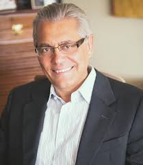 Alfredo Fernández Blanco, el cirujano que arregla las operaciones con malos  resultados