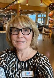 Suzanne Dansereau's Instagram, Twitter & Facebook