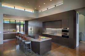 Cabinets directly above the range are most prone to grease stains. Buena Vista Home Studiobecker