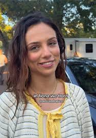 Fiona Palamo from Outer Banks Makeup Tut