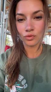 Let me show you how country feels😂😂