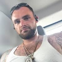 Robert Trago's Instagram, Twitter & Facebook