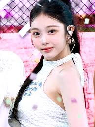 Ian Pretty Please outfit compilation