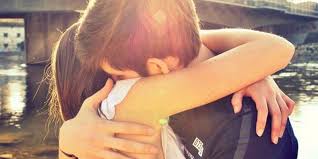 Apa Sih Manfaat Berciuman Dan Berpelukan Dengan Pasangan Rancah Post