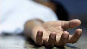 नेवासा तालुक्यात मोटारसायकल झाडावर आदळून तरुण ठार; नागेबाबा पतसंस्थेच्या कर्मचाऱ्याचा अपघाती मृत्यू