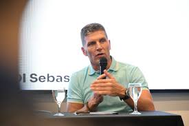 images?q=tbn:ANd9GcRX0dn5ZQ2FwPYVqeAUWRm_8dVCvqFHu-1vSw&s