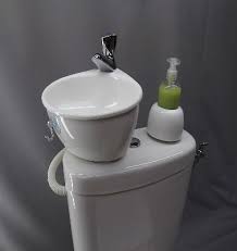 Le wc sans bride vous connaissez guide artisan from aucun commentaire wc suspendu ne vous sera autant utile que cet article car il vise à vous informer en vous présentant différents produits de certaines marques. 10 Deco Wc Qui Soignent Les Petits Coins Deco Cool