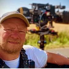 So.. question for Pro arm owners: I have a Titan arm.. almost 20 years  old.. never serviced. Still works very well.. but since I havn´t tried  another arm in ages.. I have