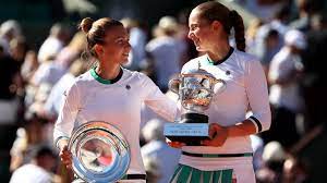 The only time she had managed to clear the first hurdle, she won the whole thing. So Lief Das Historische Finale Zwischen Jelena Ostapenko Und Simona Halep Bei Den French Open Eurosport