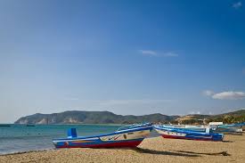 Look through examples of ecuadorian translation in sentences, listen to pronunciation and learn grammar. Highlights Of The Ecuadorian Coast Kimkim