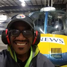 Warren Sonny Sullivan (@warrensonnysullivan) • Facebook