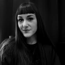 Stephanie Mahn's Instagram, Twitter & Facebook