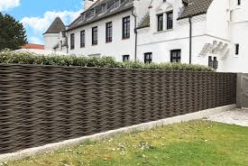 fences made of fiber tuin inspiratie tuinomheining tuin