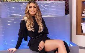 Galilea montijo ridiculizó a andrea legarreta, famosos mexicanos que quisieron cantar pero los resultados fueron desastrosos. Galilea Montijo Desmiente Su Supuesto Embarazo Ana Maria Alvarado