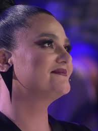 Martina Tomčić je ostala zatečena kada joj je voditelj Mešin iznenada  oduzeo mobitel