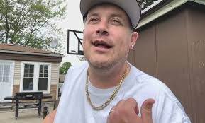 Nathan Clouse's Instagram, Twitter & Facebook