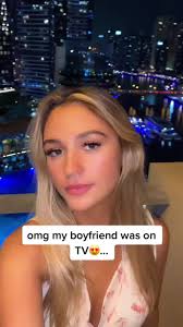 Issy Carter: Boyfriend Featured