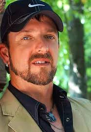 Marcus Padgett's Instagram, Twitter & Facebook