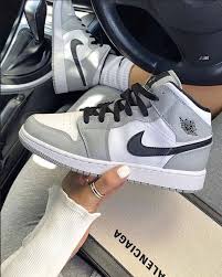 Sub 2 The Utube Link Below Pin Danikabfoster In 2020 Nike Air Shoes Jordan Shoes Girls Hype Shoes