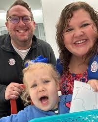 Ross Goldsmith's Instagram, Twitter & Facebook