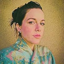 Jessie Sutherland's Instagram, Twitter & Facebook