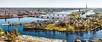 Being significantly larger than other cities of latvia, riga is the country's primate city.it is also the largest city in the three baltic states and is home to one tenth of the three baltic states' combined population. 14 Top Bewertete Sehenswurdigkeiten In Riga 2021 Karte