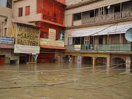 Ganga River Water Level: Flood Alert In Varanasi - वाराणसी में खतरे के  निशान से ऊपर पहुंची गंगा, प्रयागराज के घरों में घुसा बाढ़ का पानी