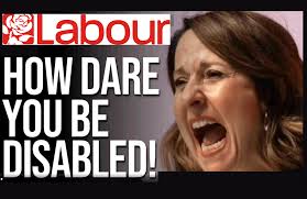 leslie coates (@lesliecoates2)