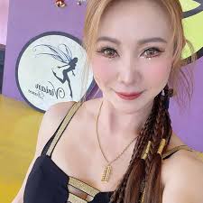 Vivian Yip (@vivian.yip.9) • Facebook