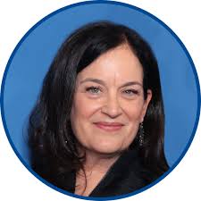 Deann Wright's Instagram, Twitter & Facebook